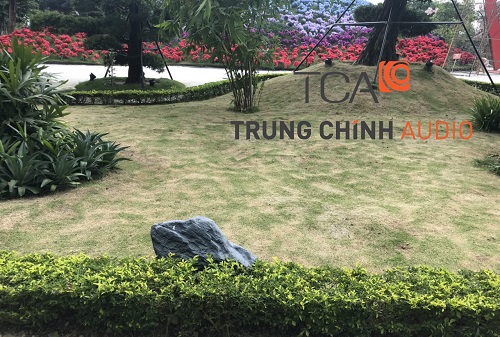 TCA thi công lắp đặt loa ngoài trời, loa giả đá cho công viên tại Hà Nội TCA thi công lắp đặt loa ngoài trời, loa giả đá cho công viên tại Hà Nội