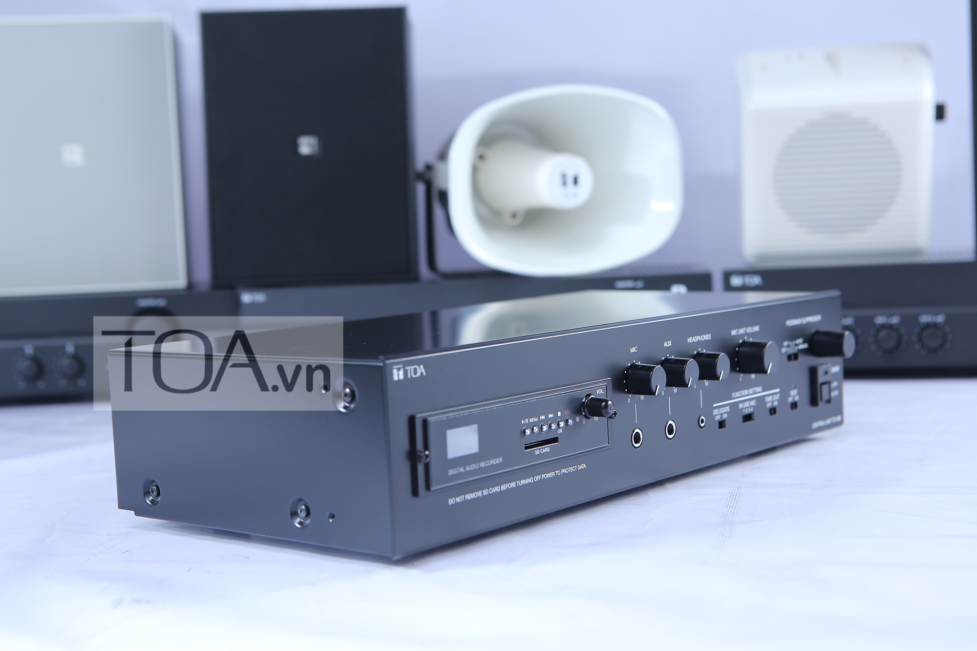Hướng dẫn sử dụng ampli trung tâm hội thảo TOA TS-780 Hướng dẫn sử dụng ampli trung tâm hội thảo TOA TS-780