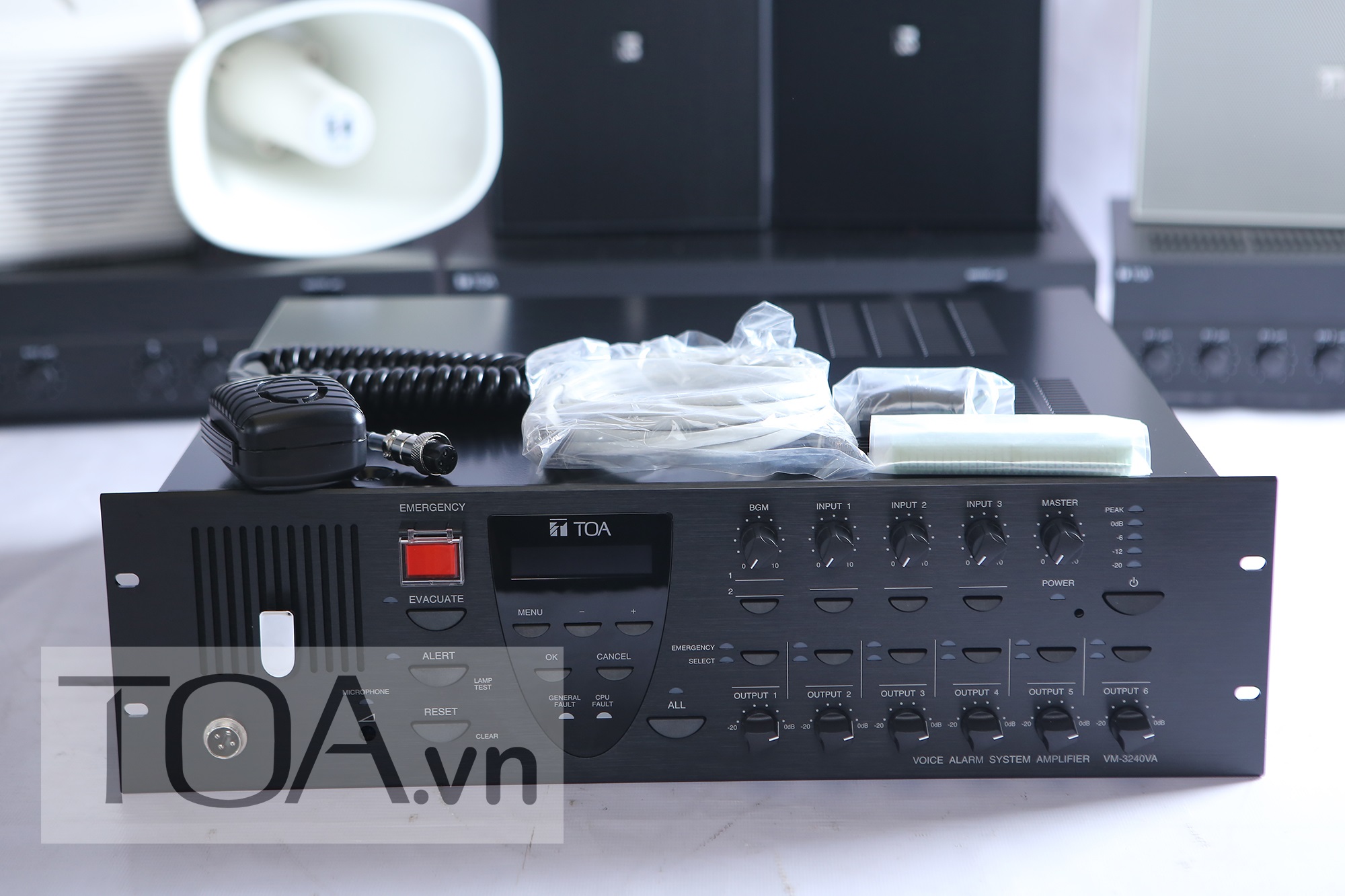 Hướng dẫn sử dụng ampli TOA VM-3240VA trong hệ thống di tản VM-3000 Hướng dẫn sử dụng ampli TOA VM-3240VA trong hệ thống di tản VM-3000