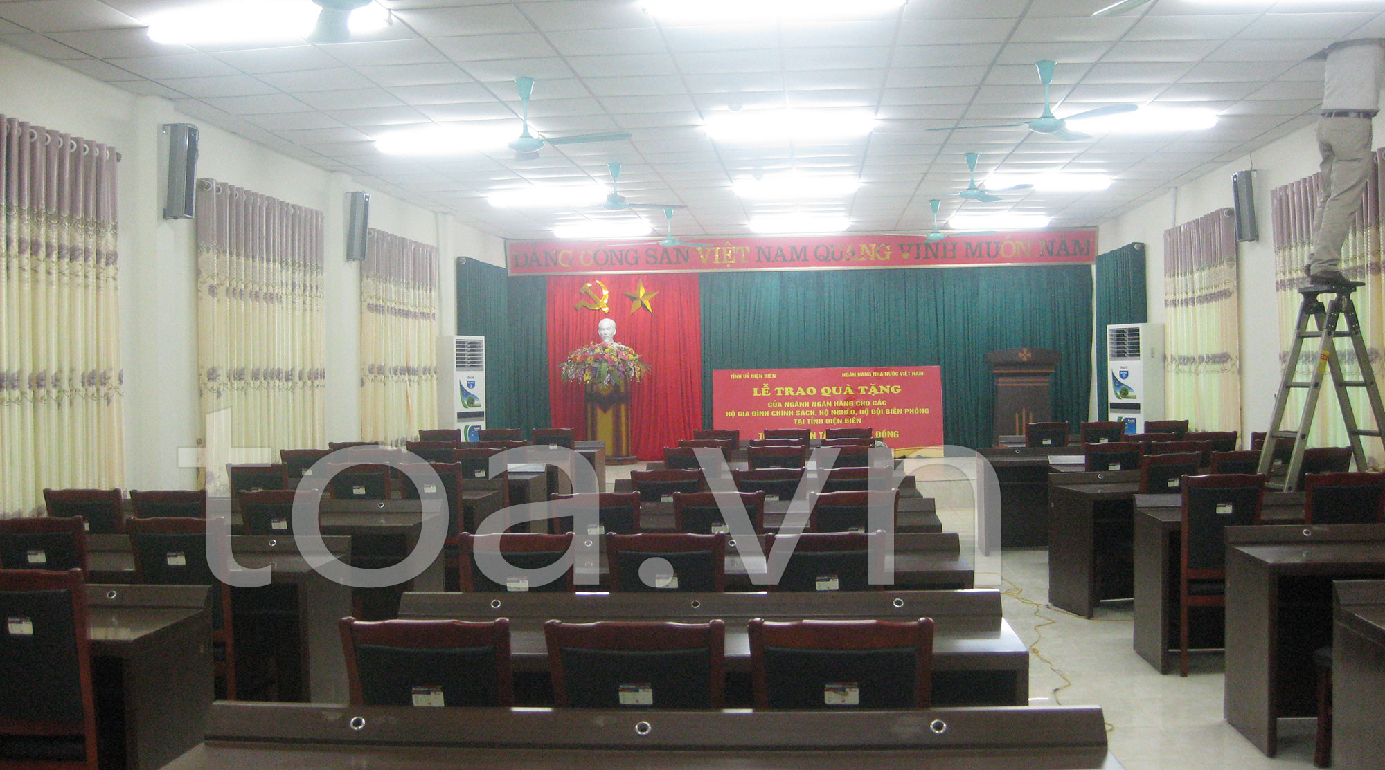 Kinh nghiệm khi lắp đặt hệ thống âm thanh hội nghị Kinh nghiệm khi lắp đặt hệ thống âm thanh hội nghị